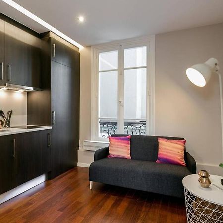 Ferienwohnung Modernized Studio - Meters From The Invalides Gardens Paris Exterior foto